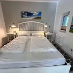 Sky & Homes Storchennest I Cozy Fuer 4 Gaeste Mit Terrasse Und Parkgarten Im Reetdachanwesen In Spo Apartmán *