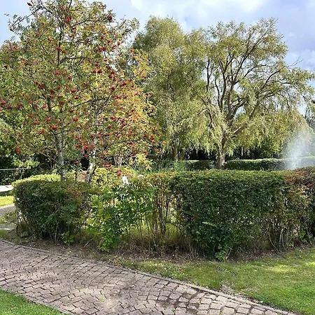 Sky & Homes Storchennest I Cozy Fuer 4 Gaeste Mit Terrasse Und Parkgarten Im Reetdachanwesen In Spo